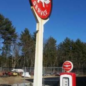 Cynthia Eastwood The Picker Chick Sign Pole in Flying A